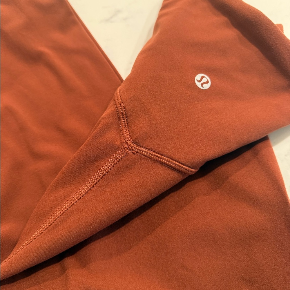 Lululemon crop yoga pants